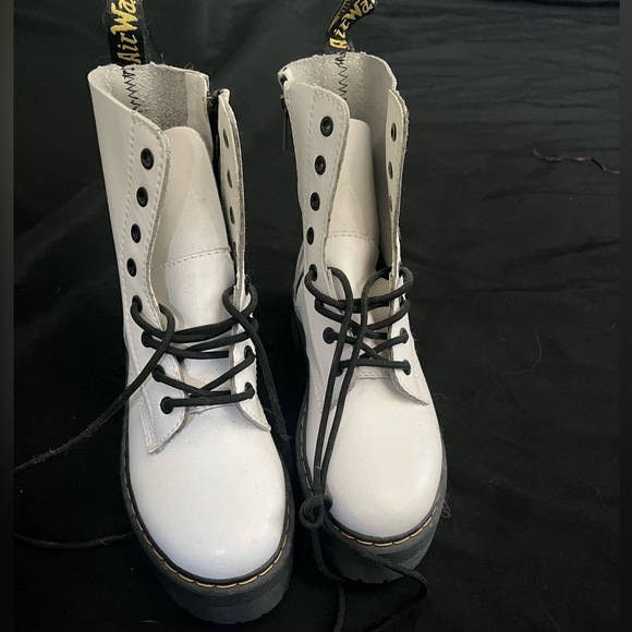 Never worn platform Docs - Picture 1 of 4